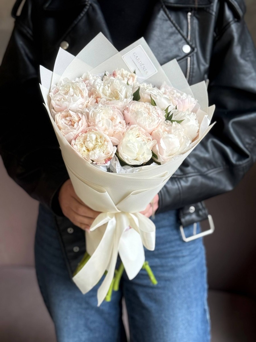 13 ніжних піончиків